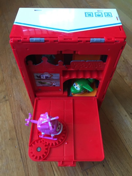 Super Wings Pack N Go New York playset with back open to reveal inside