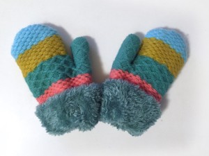 Arctic Paws Kids Mittens knit sherpa lined bright colors and patterns blue, yellow, green, pink stripes