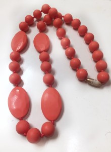 Chewbeads necklace in coral color