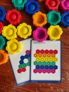 MindWare Imagination Poppers sensory building toy for kids building cards